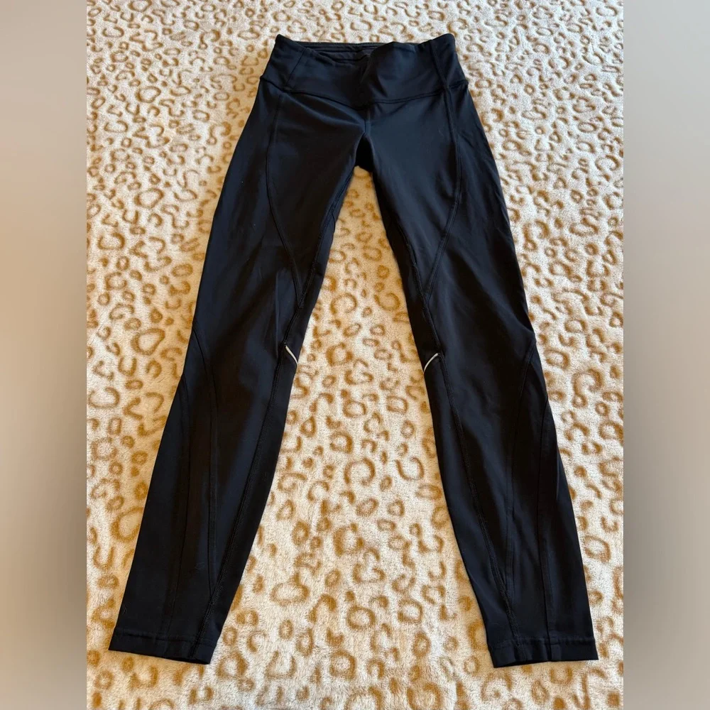Lululemon Athletica Black Leggings with Zipper Pocket Women’s Size: 4